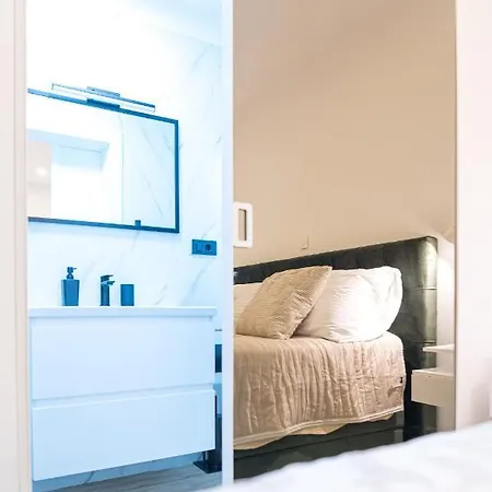 Luxury And Gold Πανσιόν 4*
